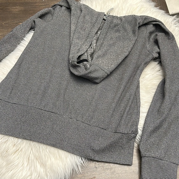 Bench Sweater - Picture 3 of 3